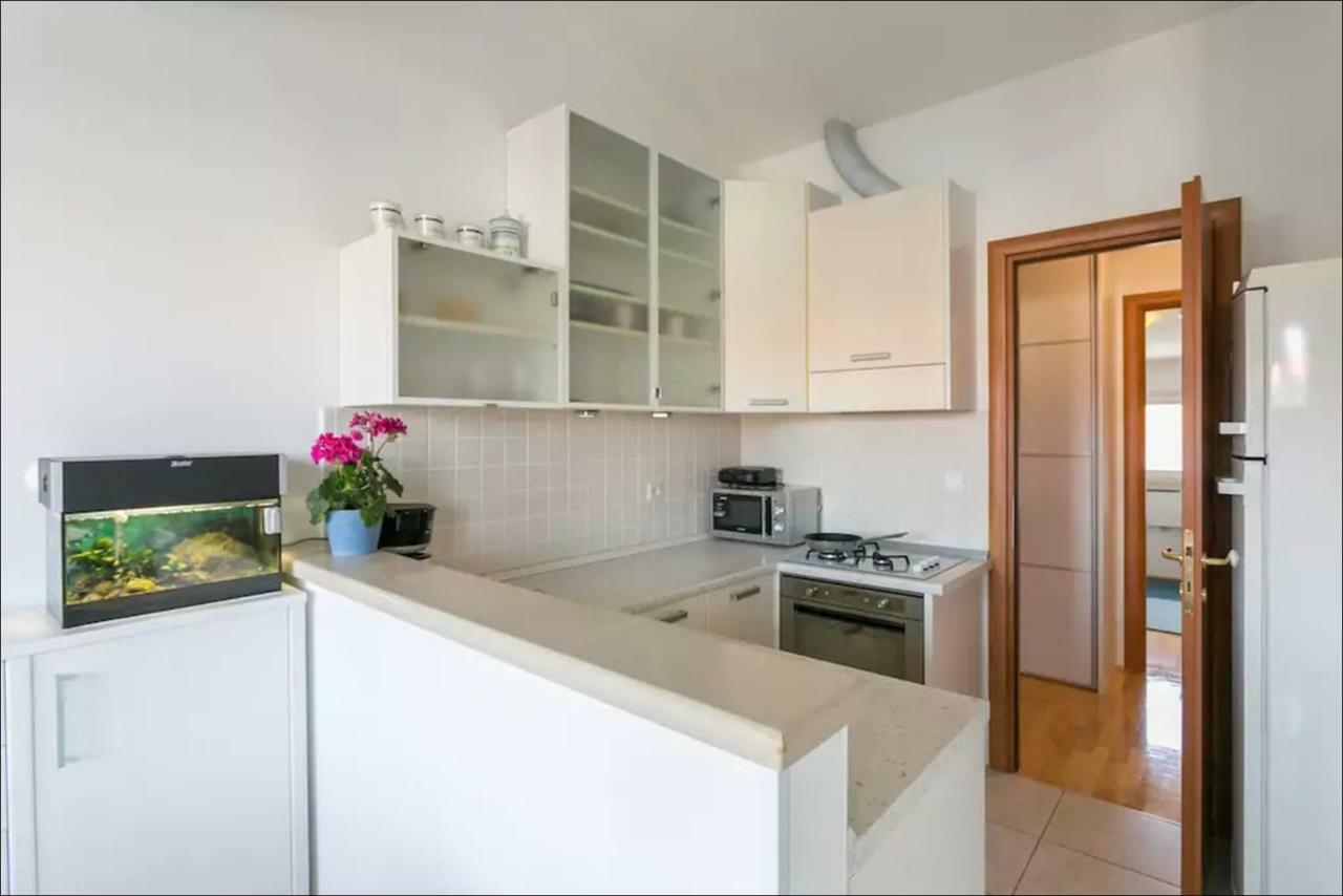 Coral Beach Apartment Дубровник Екстериор снимка