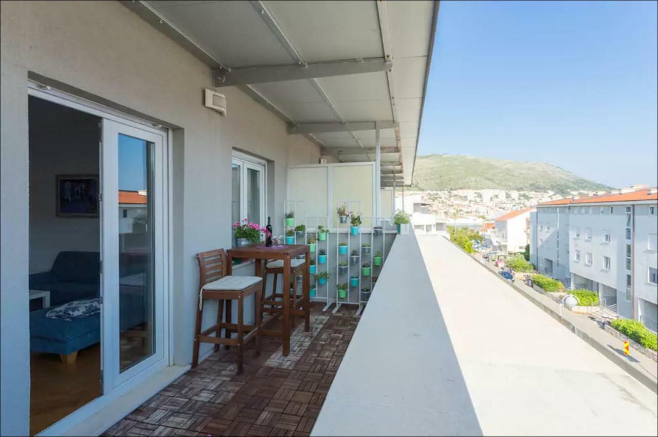 Coral Beach Apartment Дубровник Екстериор снимка
